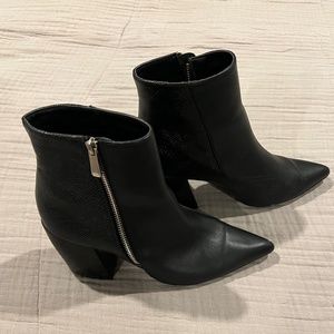 EUC Qupid black ankle stacked heel booties